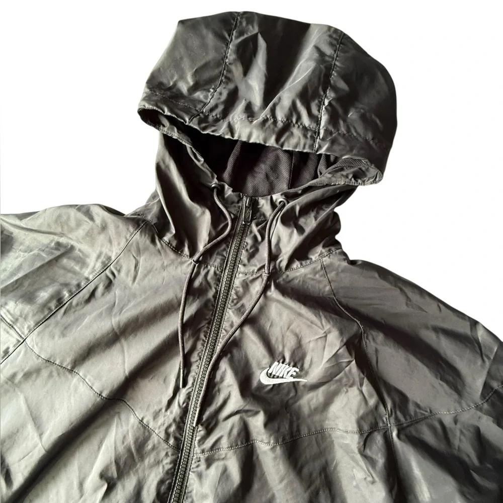 Nike Sportswear WindRunner Hooded Jacket, Men’s Small